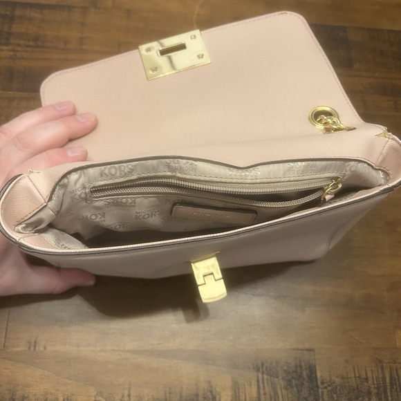 Michael Kors TINA Purse Pink Leather Studded Medium Size‎ Crossbody Shoulder Bag
